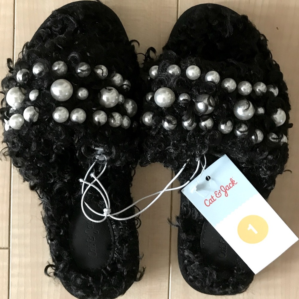 Cat & Jack little girl Black Slip-On Fuzzy Faux Fur Slides w/ Pearl Embellish.